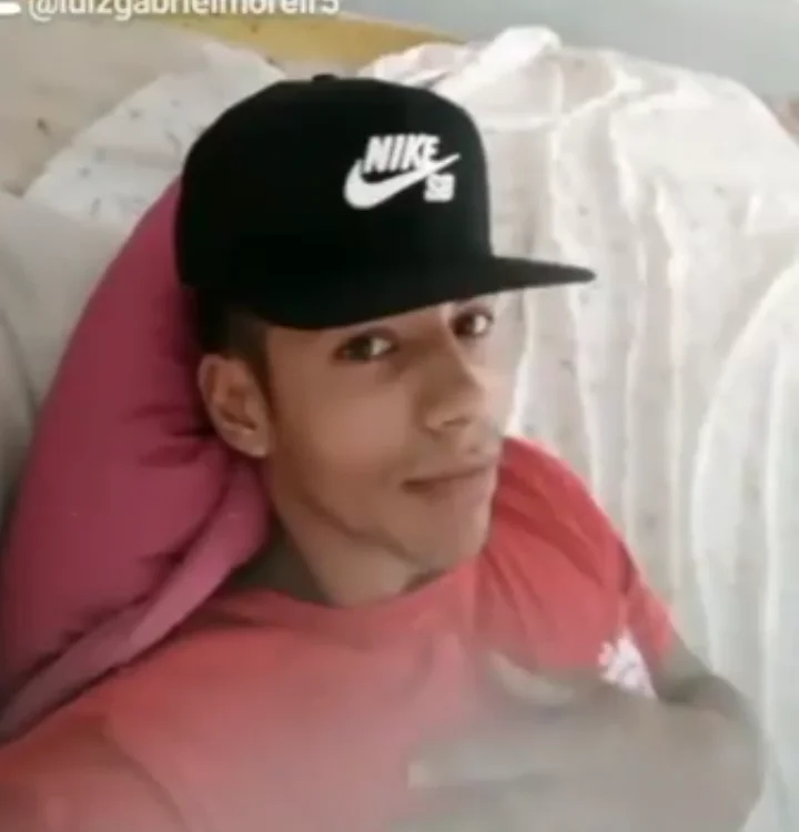 luizera1212's Offline Chat Room