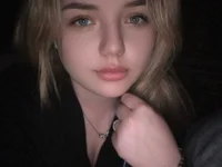 IzelScott's webcam live show