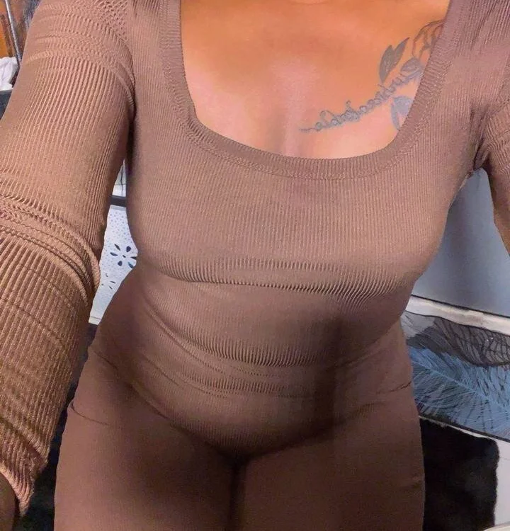 Thickest_ass offline chatrum