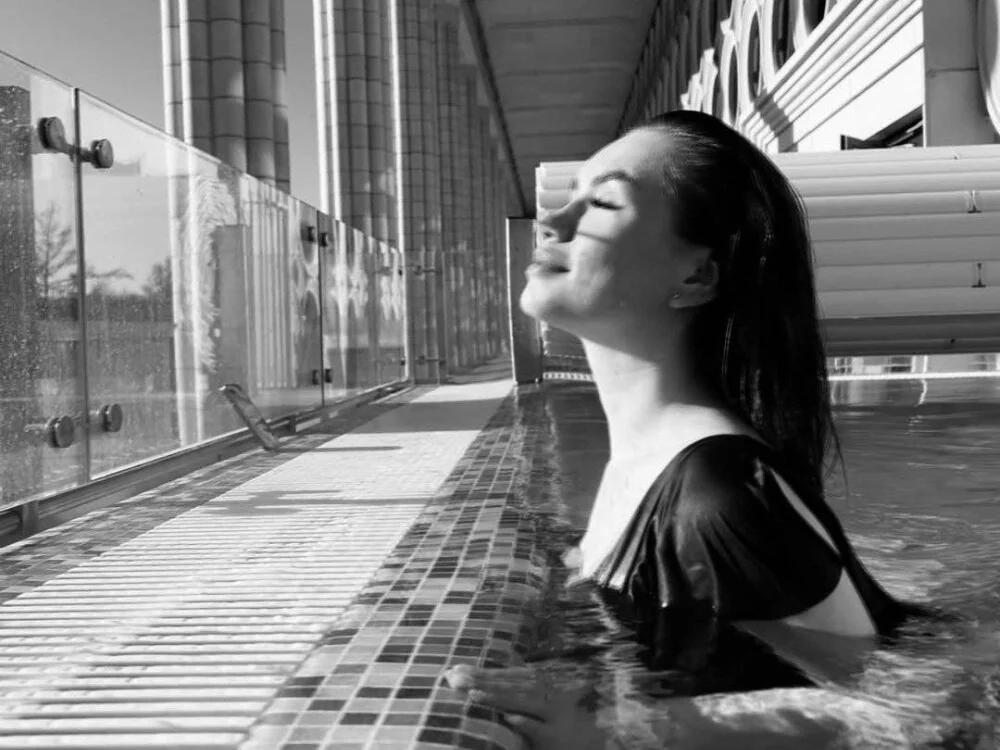 Thelma_Hettie Chat XXX offline