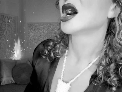 ClittyKitty_GangBang — live female cam