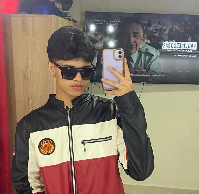 nico_robinson's Offline XXX Chat