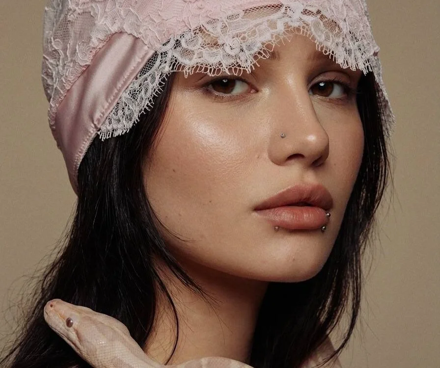 MiaNixy Chat XXX offline