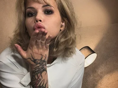 Dr_Rachel - Girl 