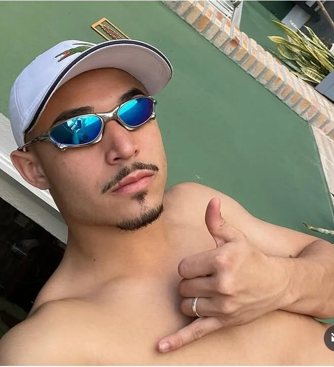 caidi7777's Offline XXX Chat