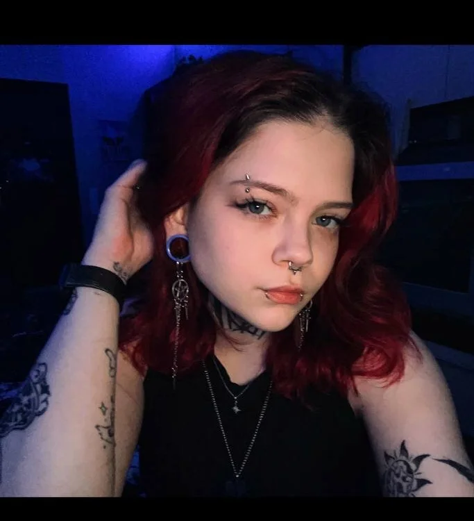 KateCelestia Obrolan XXX Offline