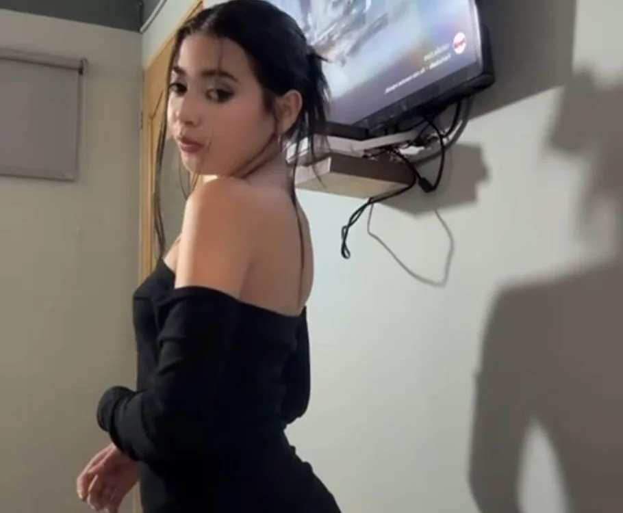 luna_cloee offline chatrum