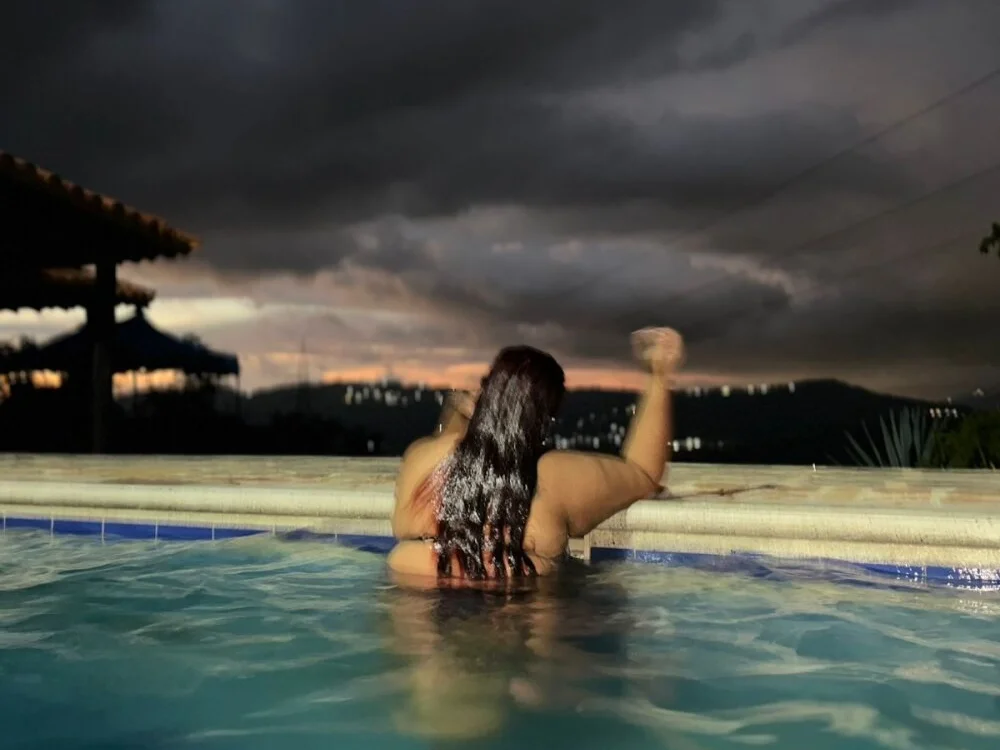 Kimmie_kaboom_x: офлайн-секс-чат