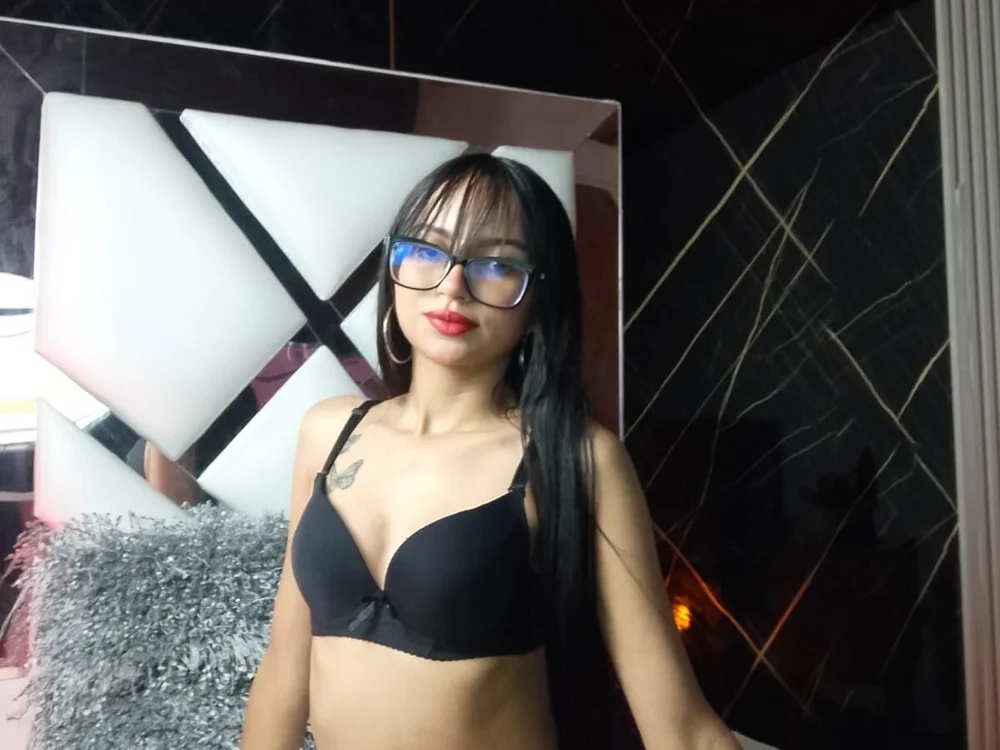 antho_nella1n Offline chat-huone