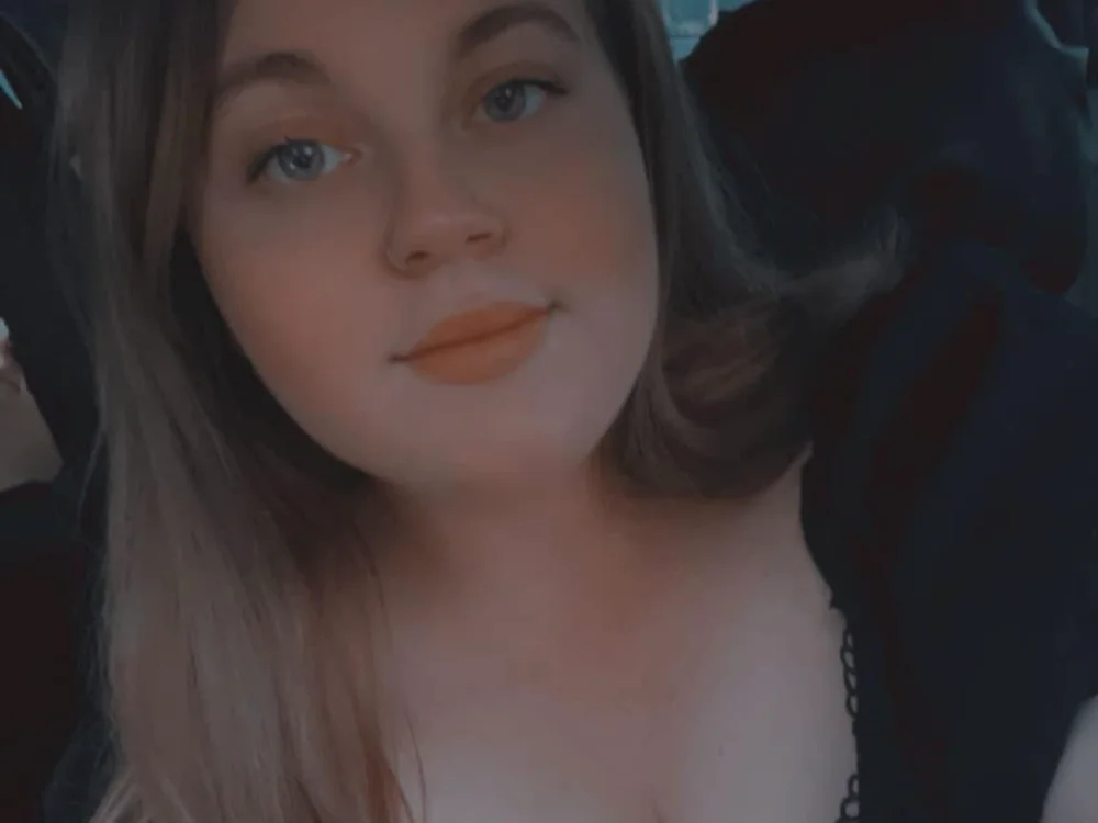 candyglaze's Offline XXX Chat