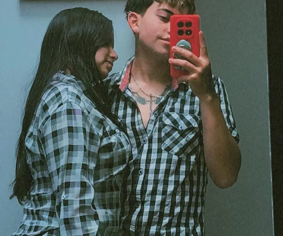 Wild_Couplle cam model