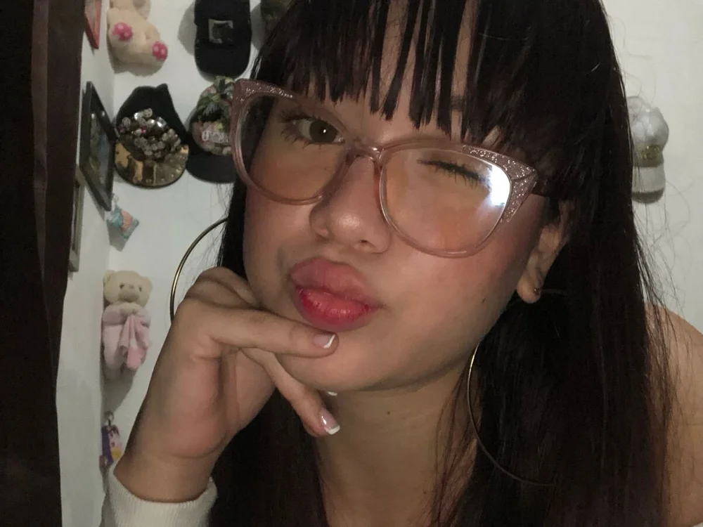 Aurora_Rous offline chatrum