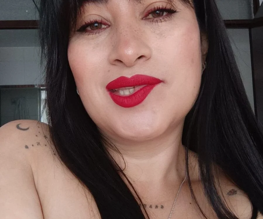 Scarlett_Milleer Offline XXX-chat