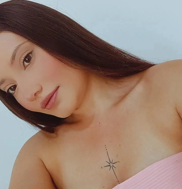 nylaa_rose's Offline XXX Chat