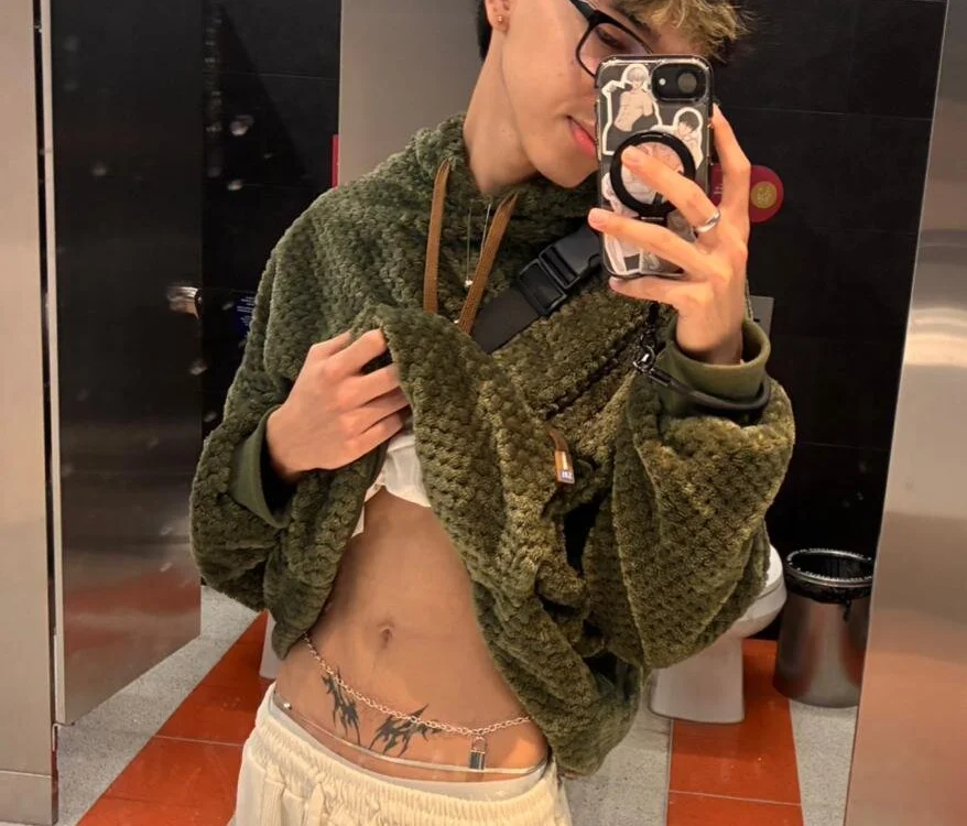 gabriel_x18 Offline XXX-Chat