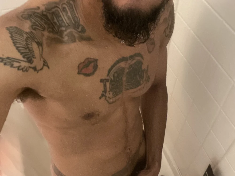 thatguymidwest Offline XXX Chat