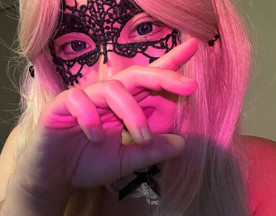 OliviaFoxxxxx's Offline XXX Chat