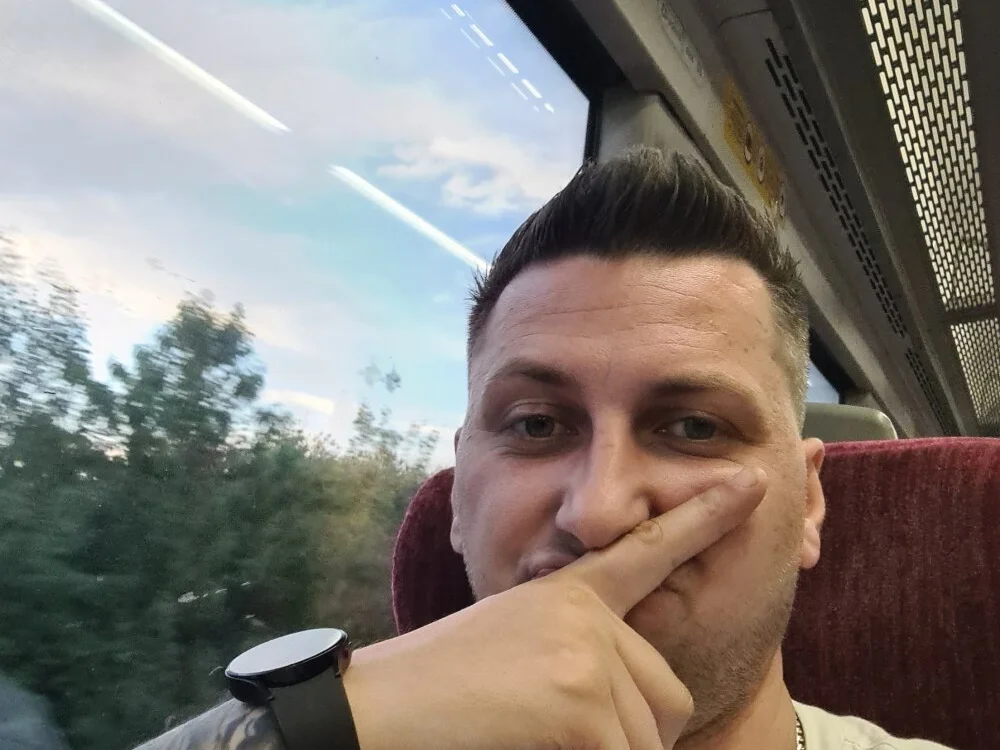 SmallDick___ Obrolan XXX Offline