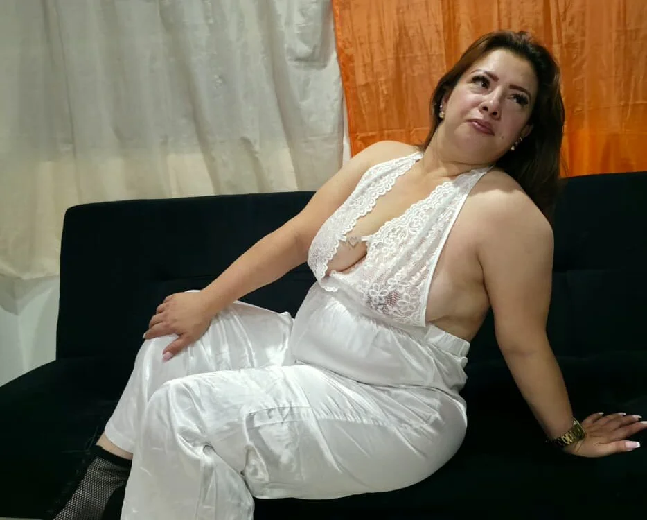 Veronica_Dawson offline chatrum