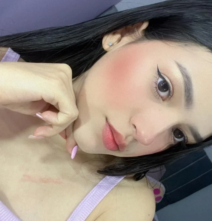 miasweet_16 অফলাইন XXX চ্যাট