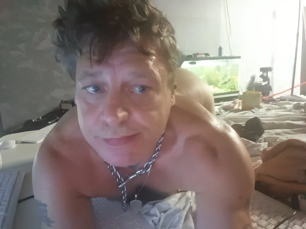 Offline chatovací místnost jandeecandy