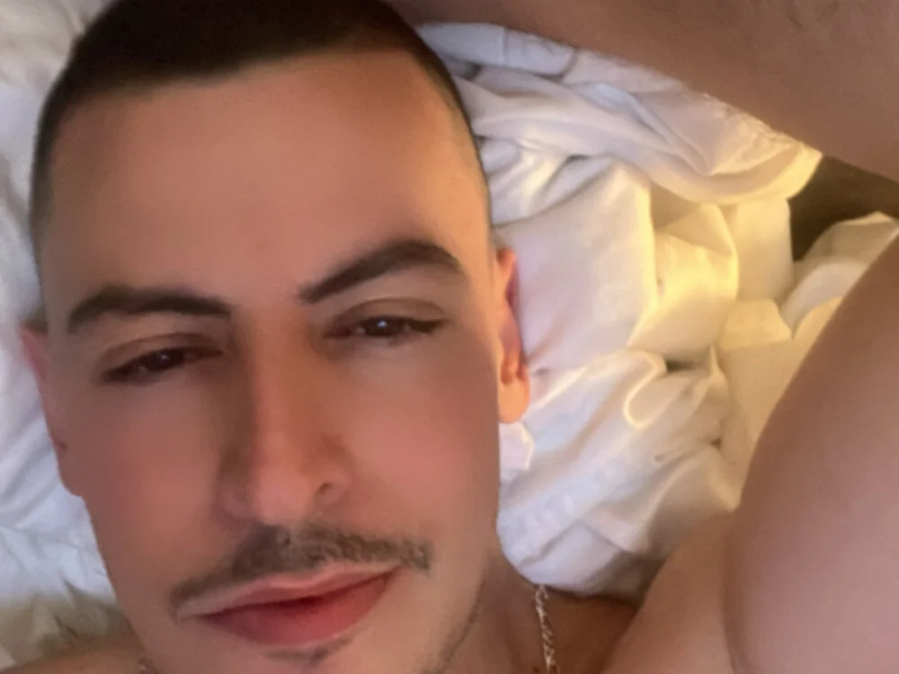 scotty_musicc Offline XXX Chat