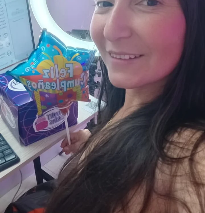 Renesmetg's Offline XXX Chat