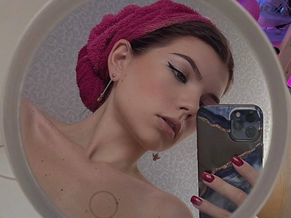 Офлайн-чат XXX Heeykitty