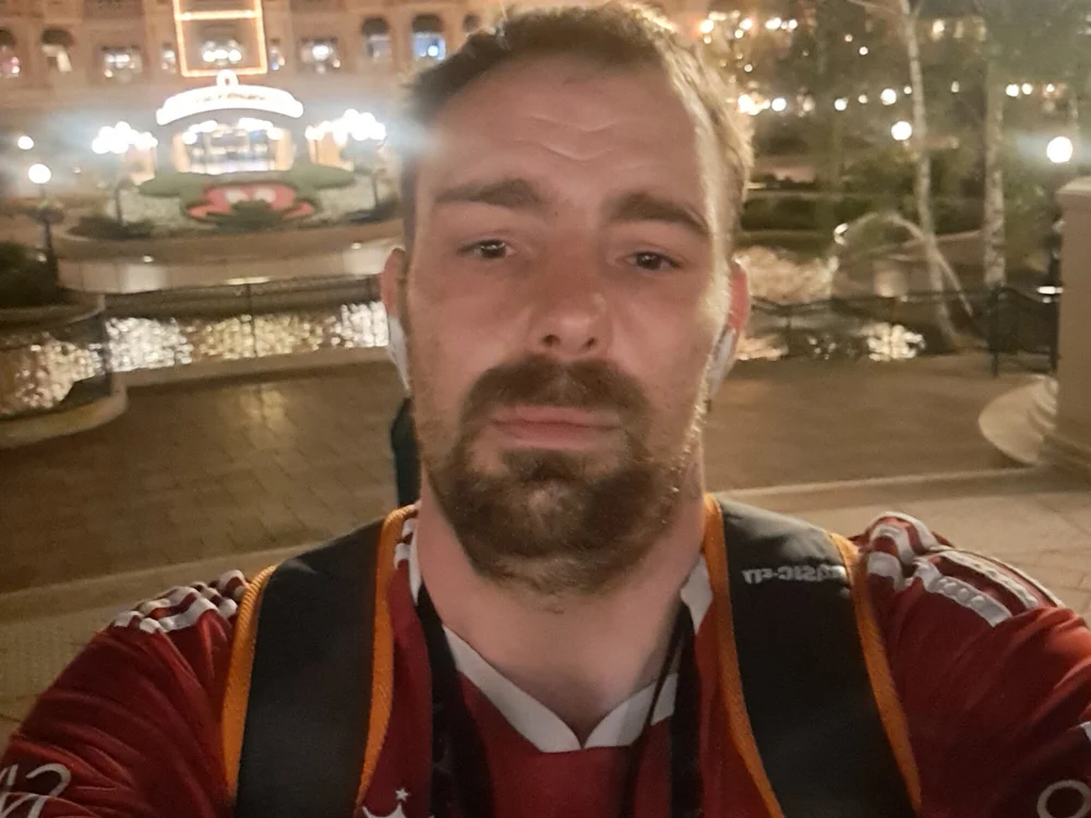 aqueldu77's Offline Chat Room