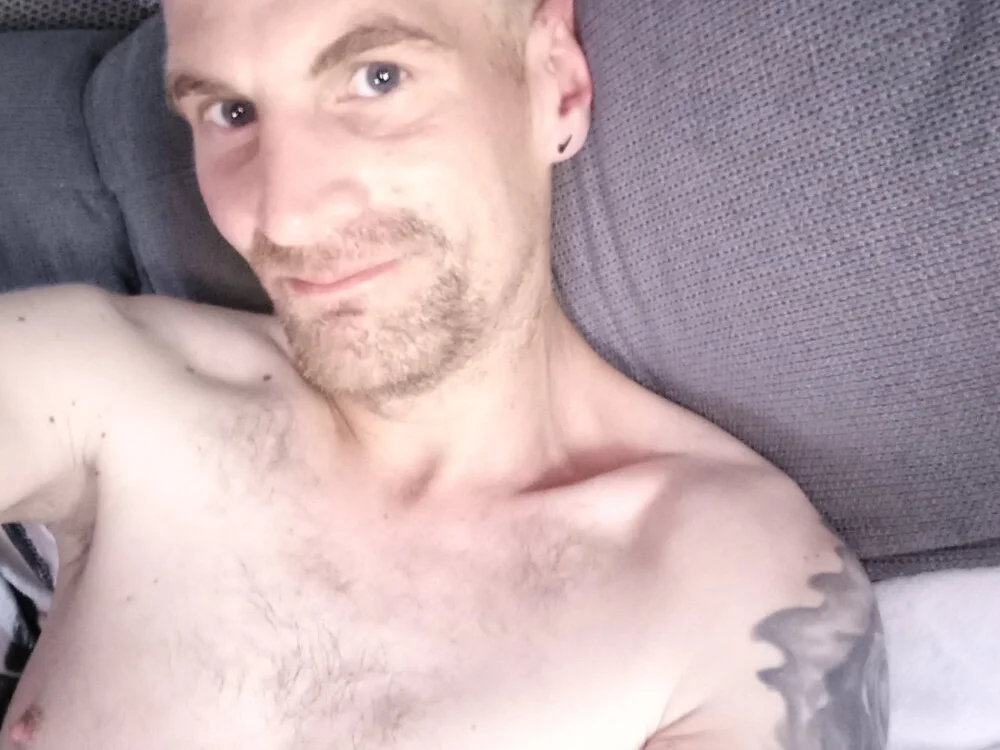 Offline XXX chat modela ToyBoyAC