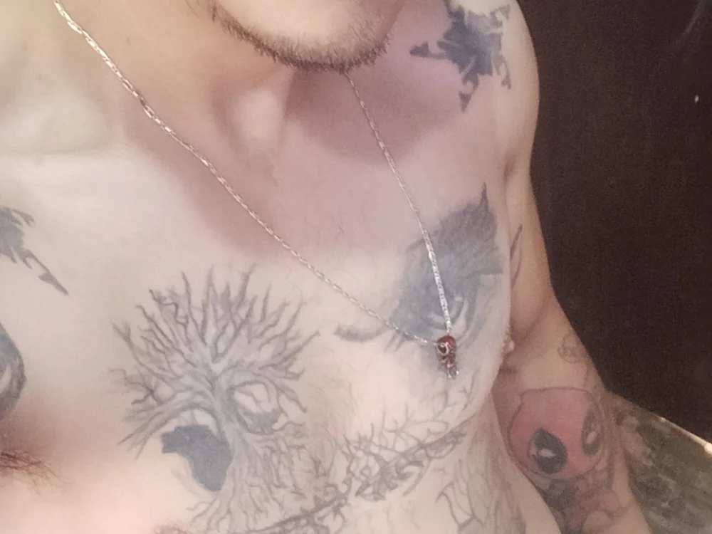 Emmanuel158020's Offline XXX Chat