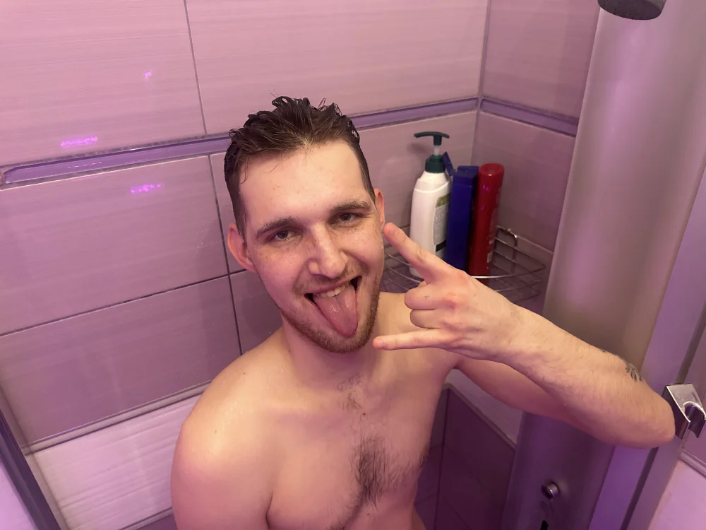 Casper_Silver's Offline Chat Room