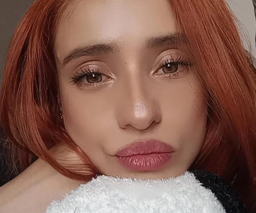 Bianca_Moon_a offline chatrum