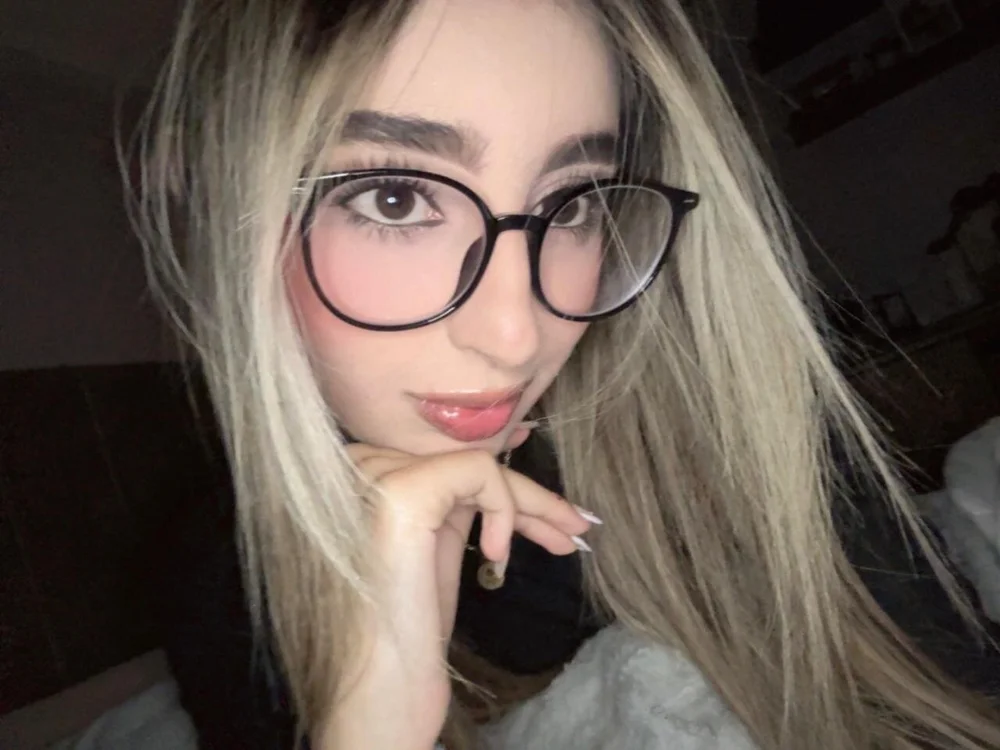 Czat XXX na żywo – Victoria_Nixxx
