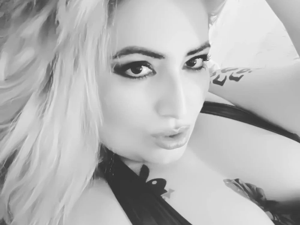 Fredericka_Nanny's Offline Chat Room