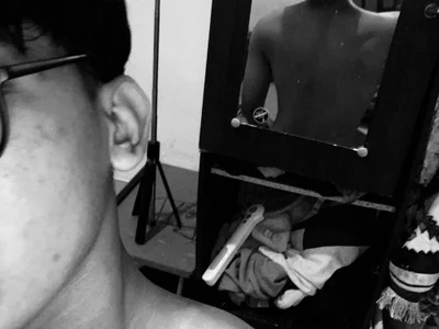 Arelions Male Gays Online Cam Striptease