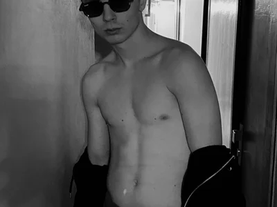 AugusTineV19 Male Footjob Online Cam Naked