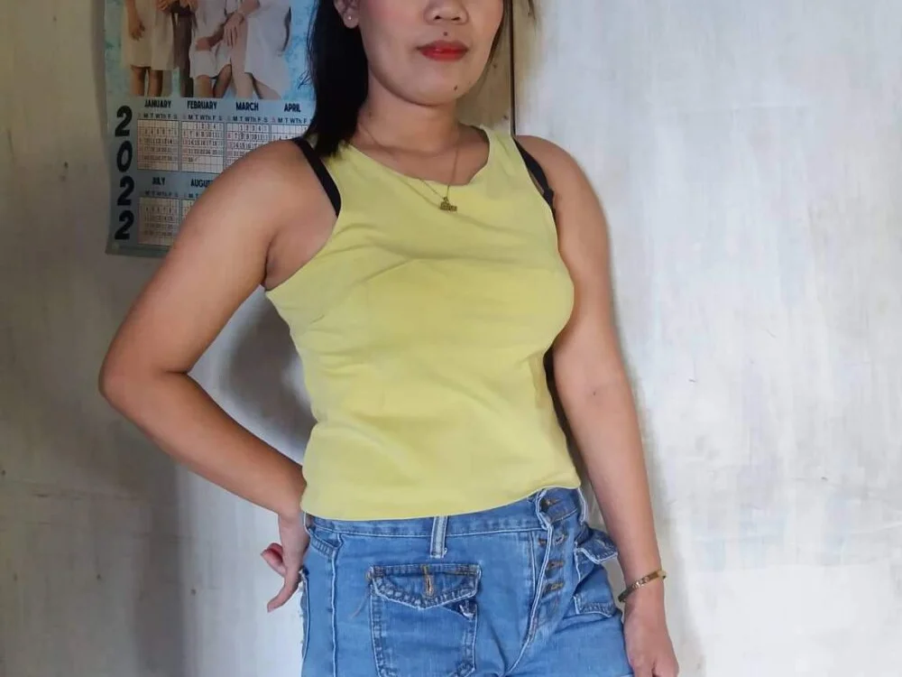 yummyliciousMOM Offline XXX-Chat