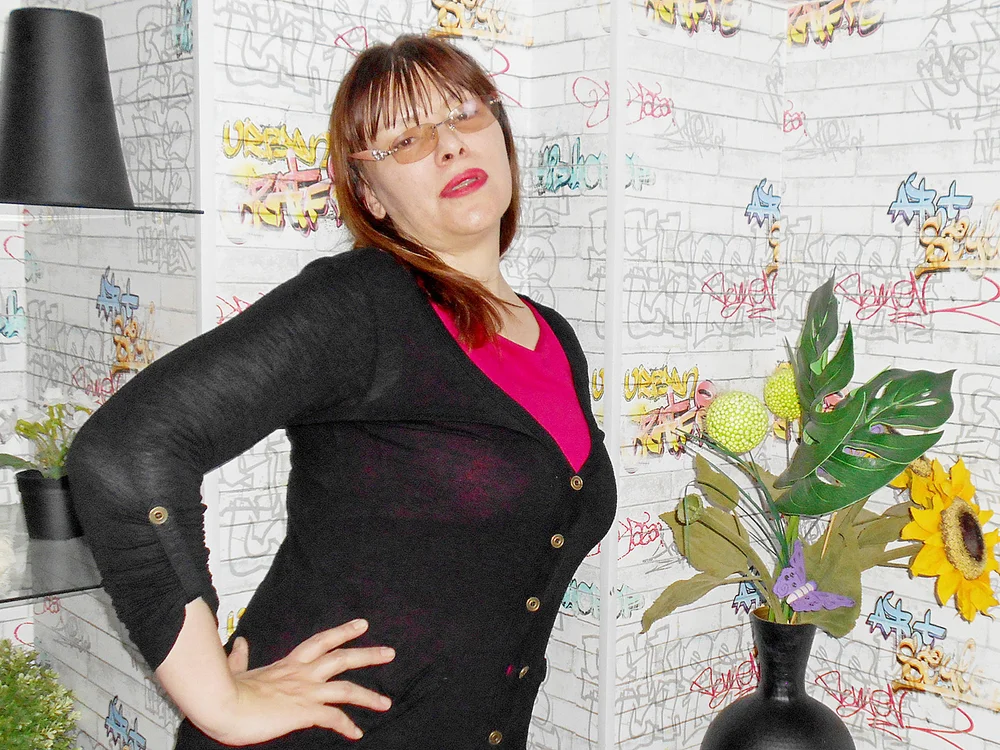 Roswita's Offline XXX Chat