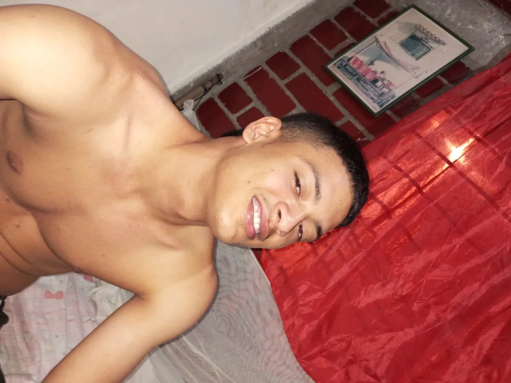 ห้องแชทออฟไลน์ของ AlexiXxto32