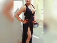 Shemale_zoyaa's Offline XXX Chat