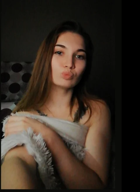 Your_CuteHobby's Offline XXX Chat