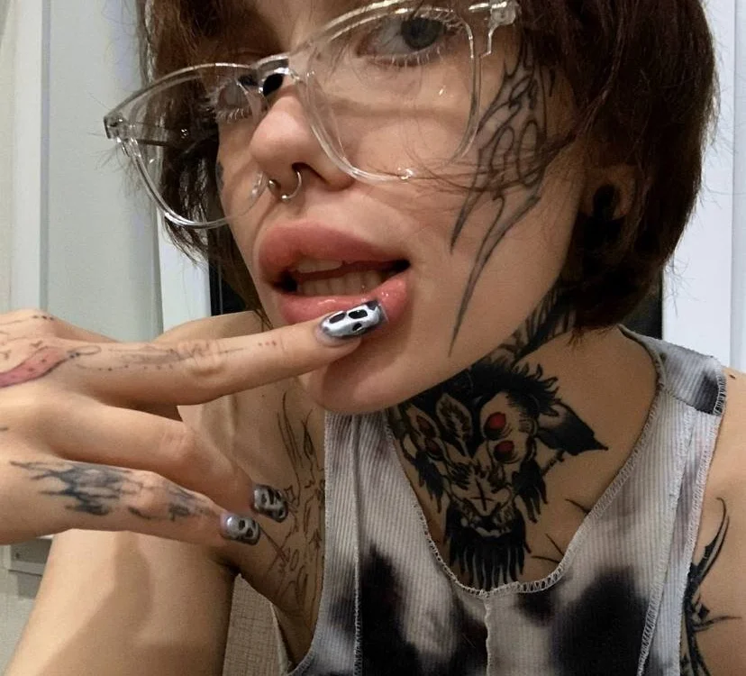 Kely_Smith's Offline Chat Room