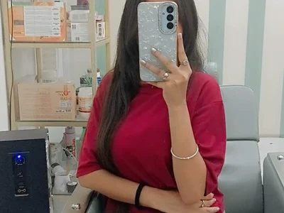 Boom_trisha Female Petiteyoung Online Webcam Chat