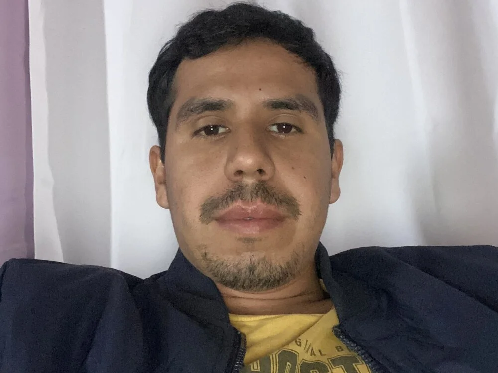 Offline XXX chat modela eduardofierro