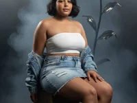 HalleBerryhot's Offline Chat Room