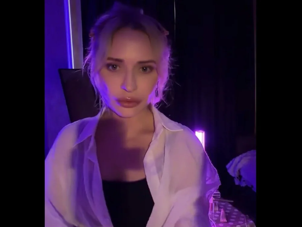 RaisaZaxarovna offline XXX-chatje