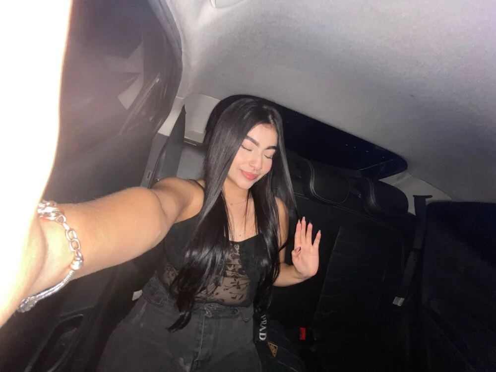 HannaLee333's Offline XXX Chat