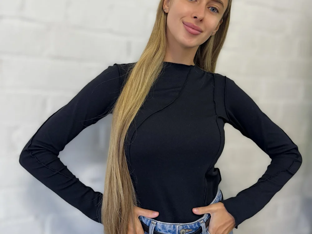 LauriGalmore's Offline Chat Room