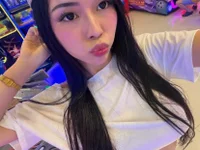 Model azumi_suzako